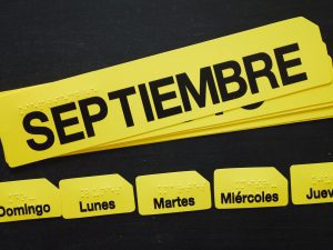 Classroom Calendar Kit months in spanish