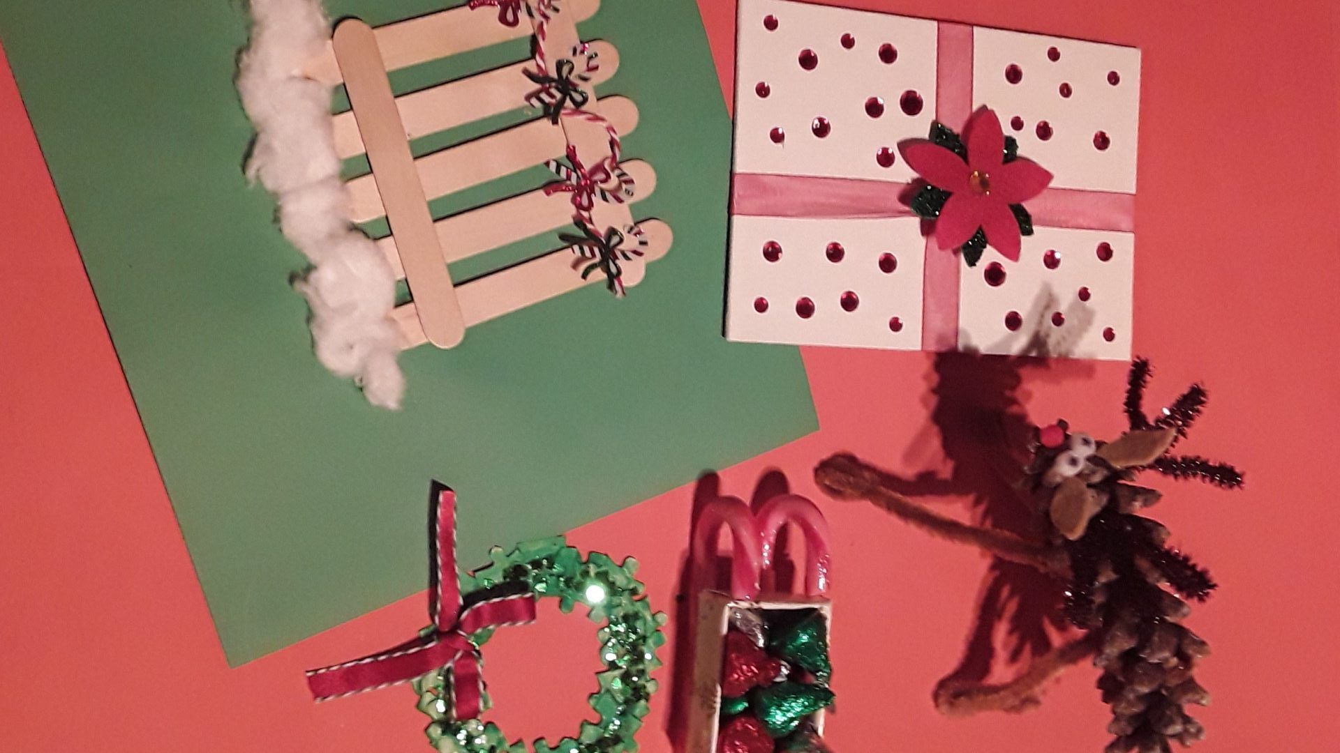 Five holiday-themed crafts.
